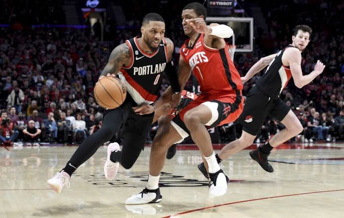 Damian Lillard Shootaround Media 
damian lillard update link fily.site/BsMyp
#usa#lillard
