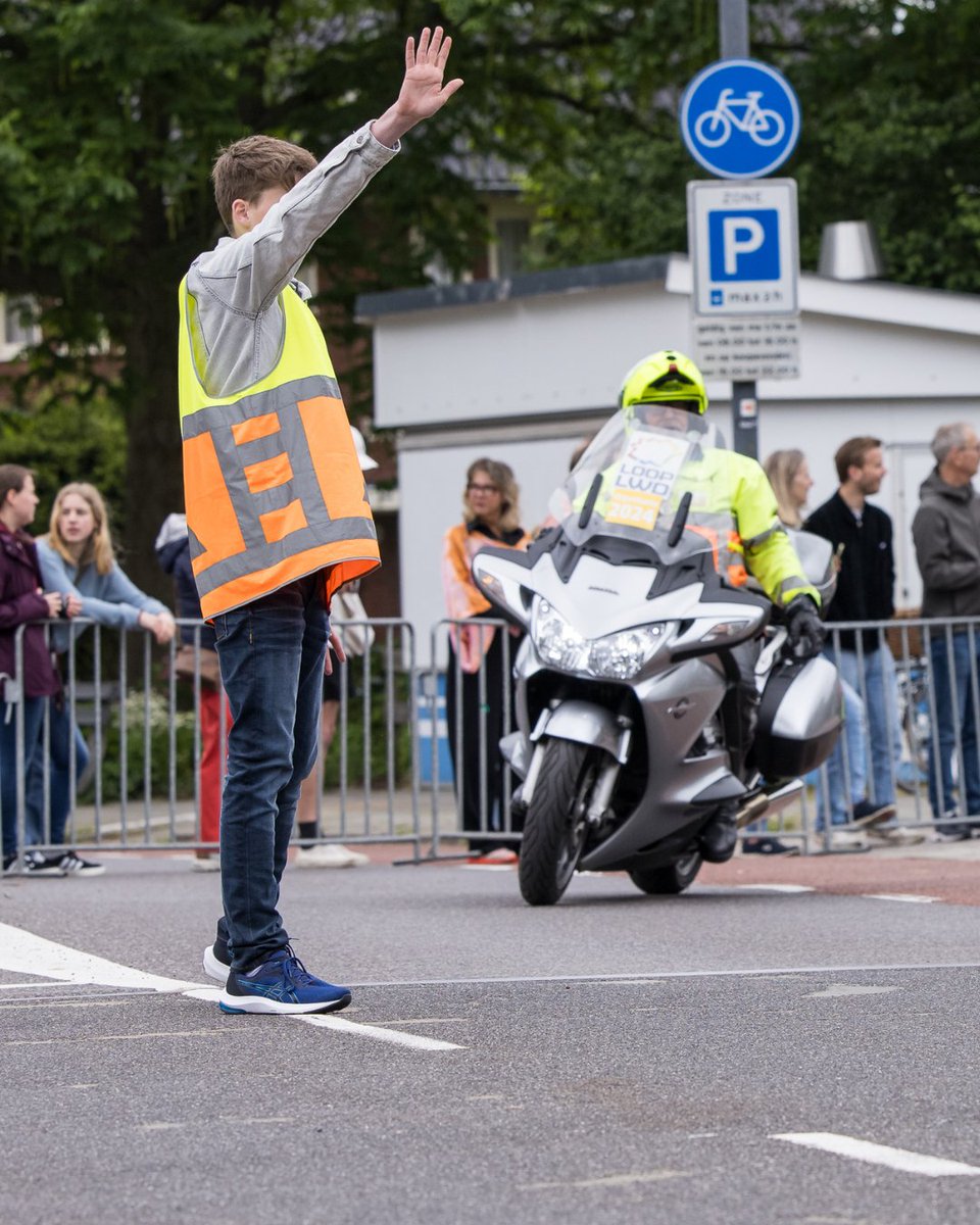 Bereikbaarheid 🅿️ 

Tijdens LOOP Leeuwarden zijn delen van het centrum afgesloten ❌ 

Bekijk alle informatie over de afsluitingen rondom LOOP Leeuwarden op deze pagina. 👇

loopleeuwarden.frl/bereikbaarheid

#loopleeuwarden #looplwd #bereikbaarheid