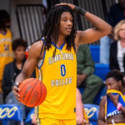 #NewProfilePic I'm back on twitter🤞🏾