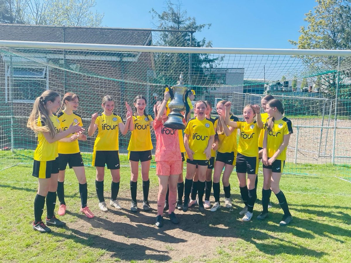 An epic performance from the U12 Girls to win the CDJFL Cup in a hard fought match against Langton Green Avengers. A cagey, tense game with few chances ended 1-1 at full-time and headed straight to penalties. The girls kept their nerve to win the shootout and lift the trophy 🏆