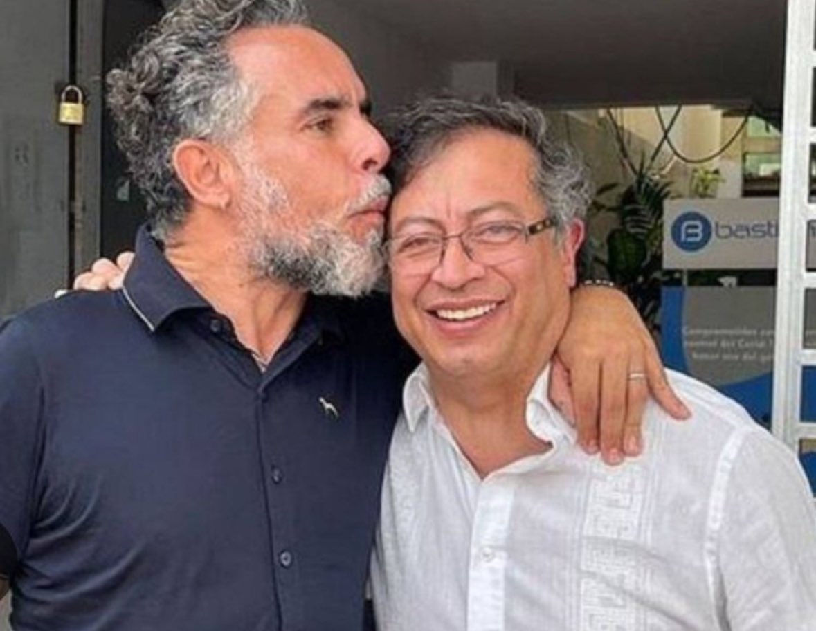 proyectogaraje's tweet photo. @petrogustavo 😭😭😭 https://t.co/BRQcFNwl95