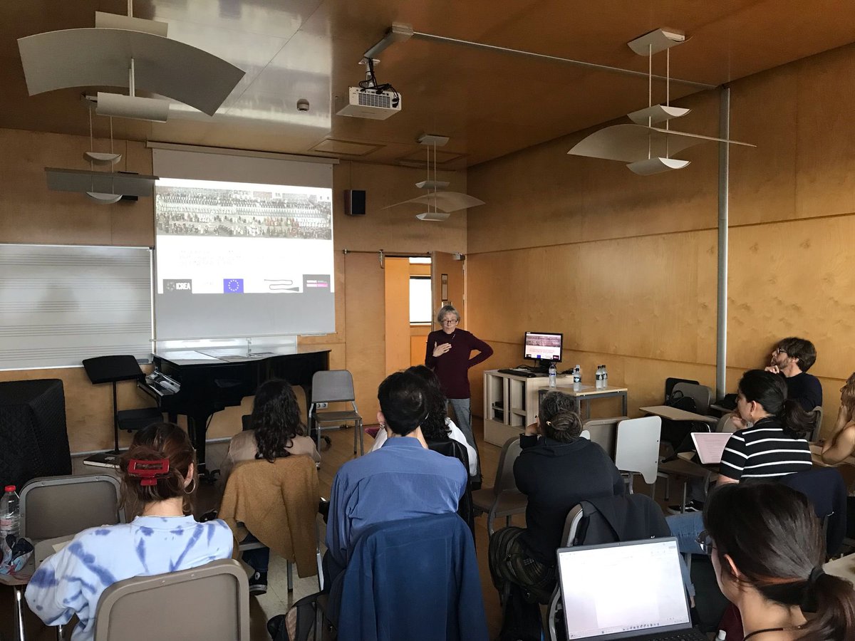 #Màster Universitari d'Interpretació de la #MúsicaAntiga, #MIMA, del <a href="/EsmucAntiga/">ESMUC Antiga</a> de l’<a href="/esmuccat/">ESMUC</a> i la <a href="/uablletres/">Filosofia i Lletres</a> de la <a href="/UABBarcelona/">Universitat Autònoma de Barcelona</a> 
  
Lliçó de la doctora TESS KNIGHTON

 + info: esmuc.cat/es/estudios/ma…
  
#EarlyMusic