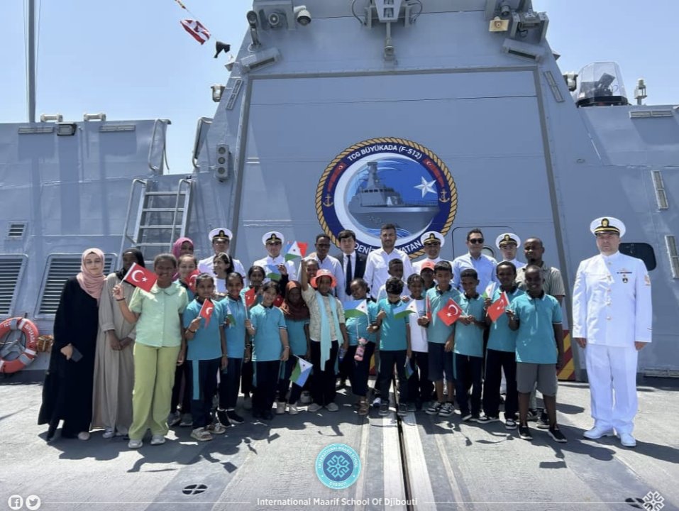 maarifDJIBOUTI's tweet photo. Our students had the opportunity to visit the Turkish military ship.
Thank you to the crew for their welcome and fascinating explanations.
#IMSD https://t.co/huAjXGMoHt