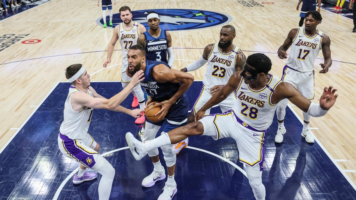 With their season in danger of ending, Lakers are running out of 

lakers vs timberwolves update link

fily.site/BsMyp