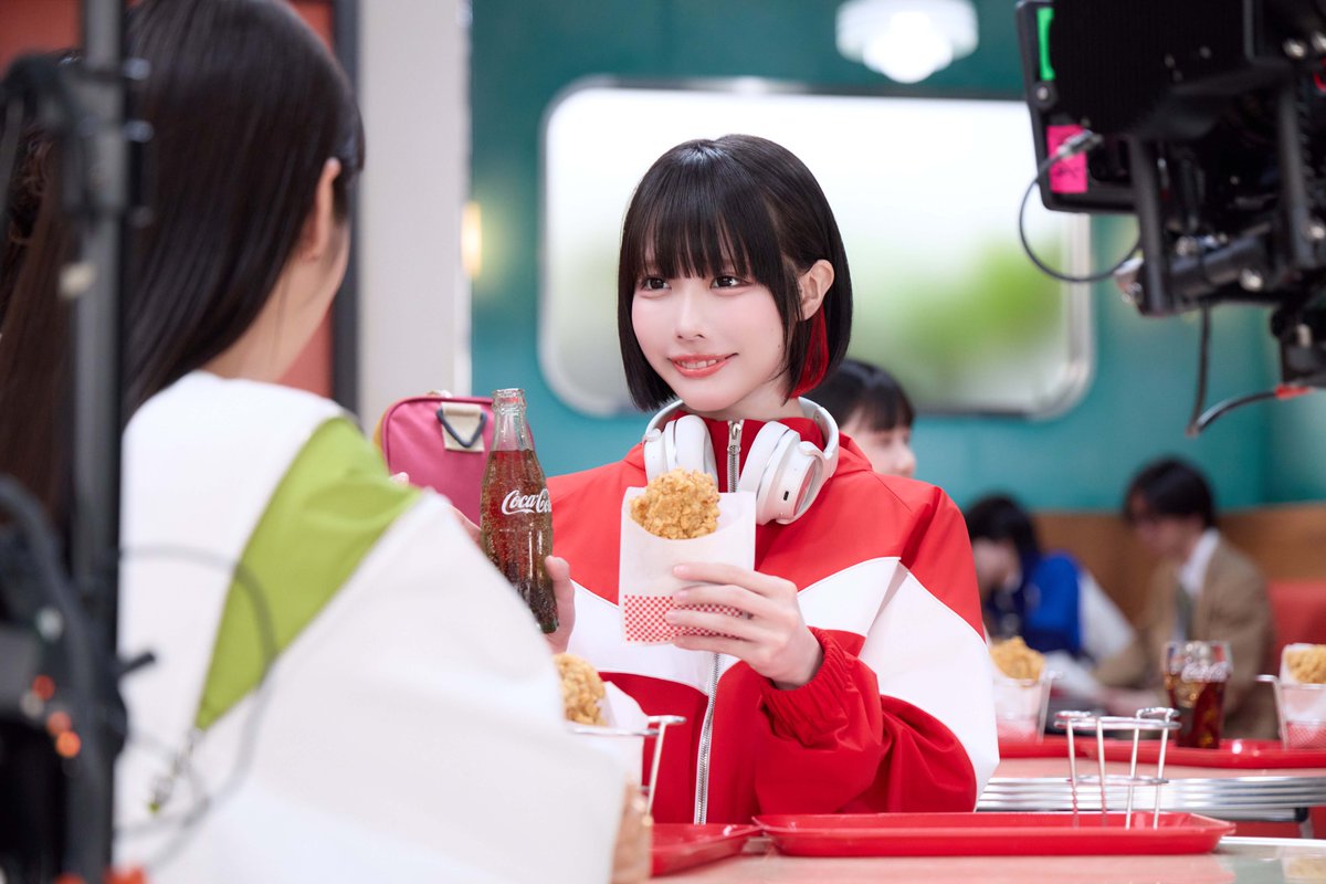 あのちゃん、中毒性あふれるラップ&ダンス❗ コカコーラ×カラアゲ新CM