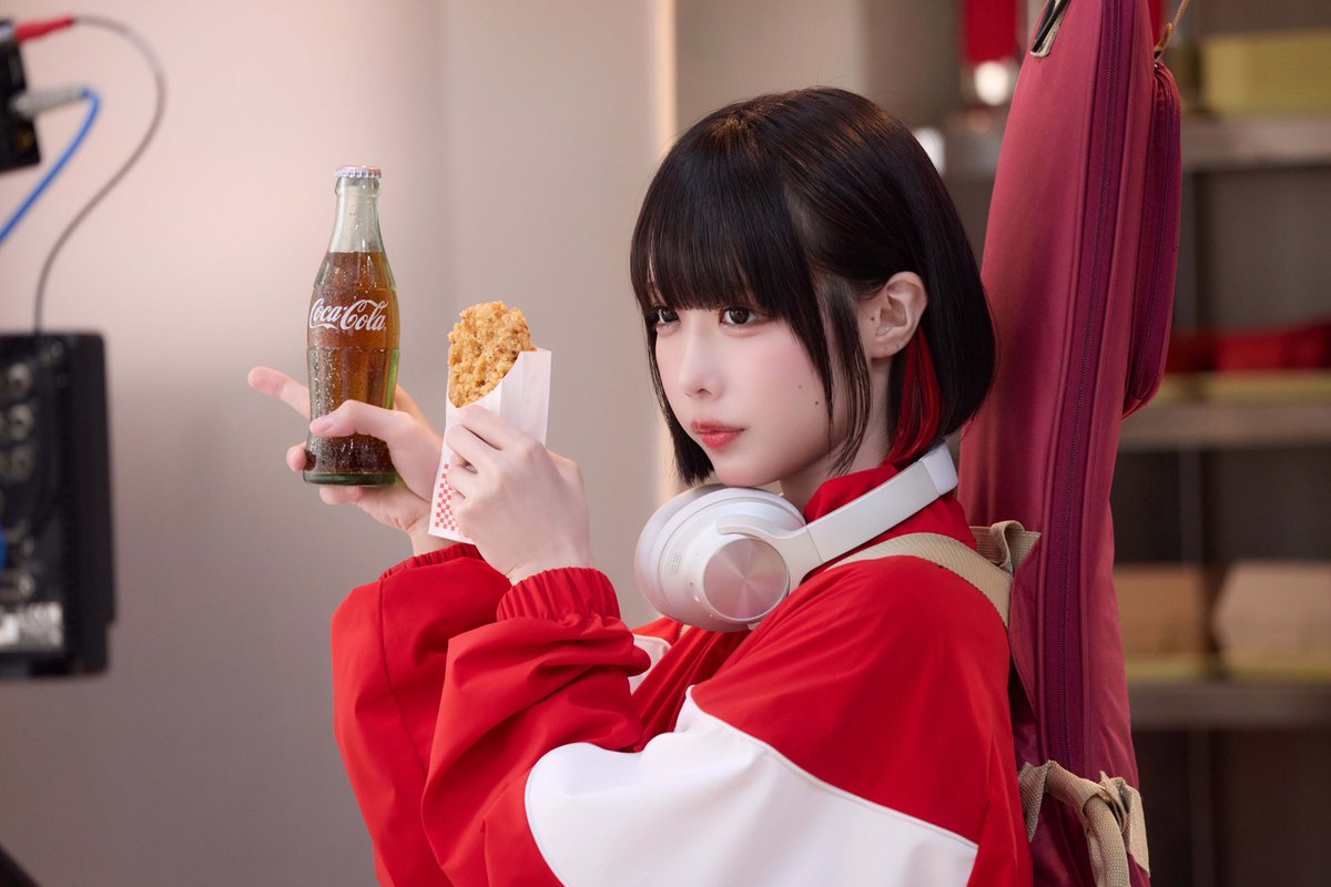 あのちゃん、中毒性あふれるラップ&ダンス❗ コカコーラ×カラアゲ新CM