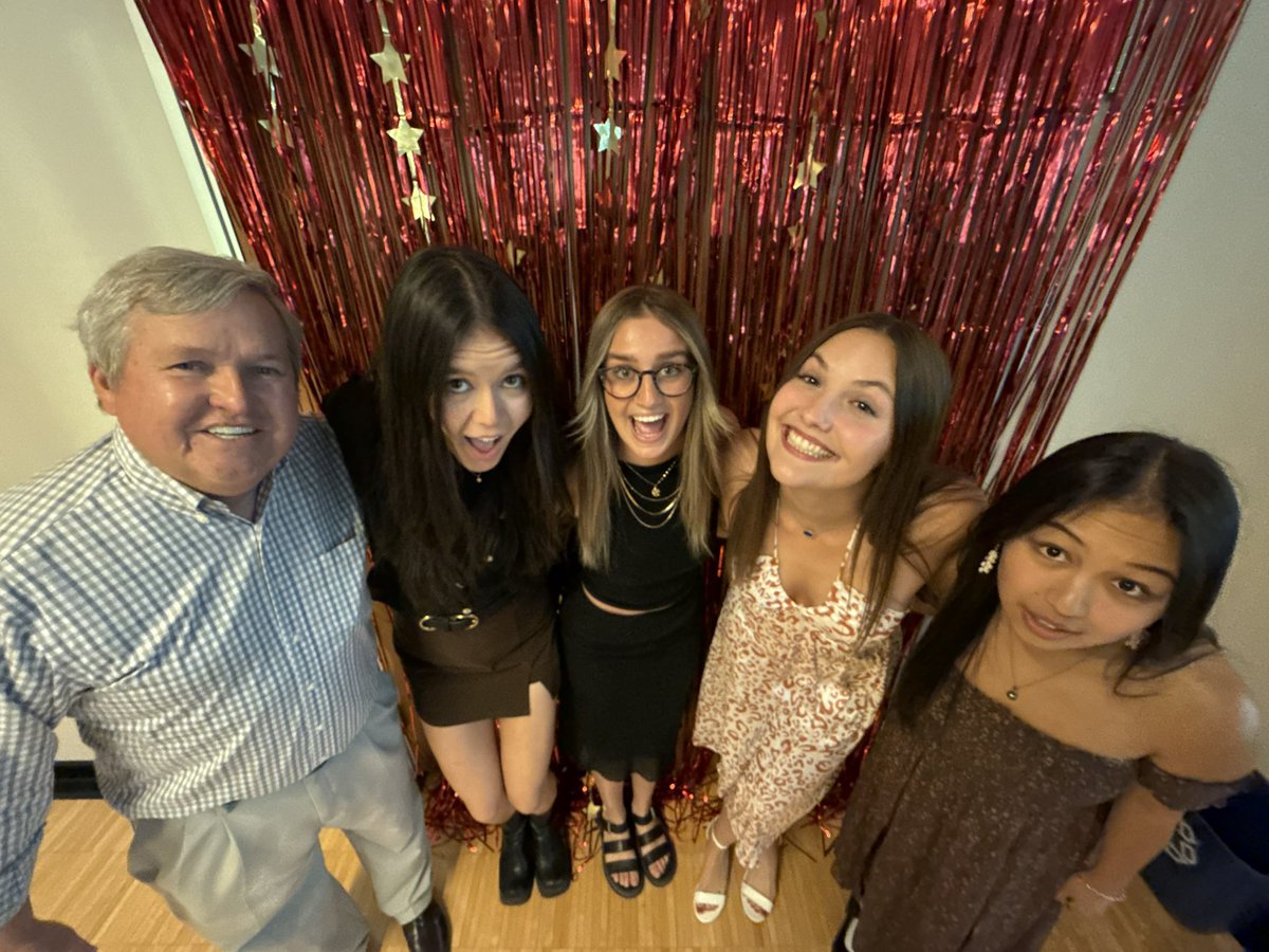 Tom Blodgett (@sp_blodgett) on Twitter photo So fortunate to have spent this year at <a href="/statepress/">The State Press</a> with these four women. Truly the Fab Four: Morgan Kubasko, <a href="/alexis_heichman/">Alexis Heichman</a>, <a href="/alysa_horton/">alysa horton</a>, <a href="/savdagupion/">savannah rose🌹</a> So fortunate to have spent this year at <a href="/statepress/">The State Press</a> with these four women. Truly the Fab Four: Morgan Kubasko, <a href="/alexis_heichman/">Alexis Heichman</a>, <a href="/alysa_horton/">alysa horton</a>, <a href="/savdagupion/">savannah rose🌹</a>