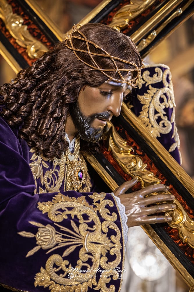 Hoy, 28 de abril, se conmemora el LXXXIV Aniversario de la bendición de la Sagrada Imagen de Nuestro Padre Jesús Nazareno (1941-2025).

Hace 84 primaveras que entraste en San Sebastián para quedarte por siempre con nosotros, Rey de los alhaurinos.