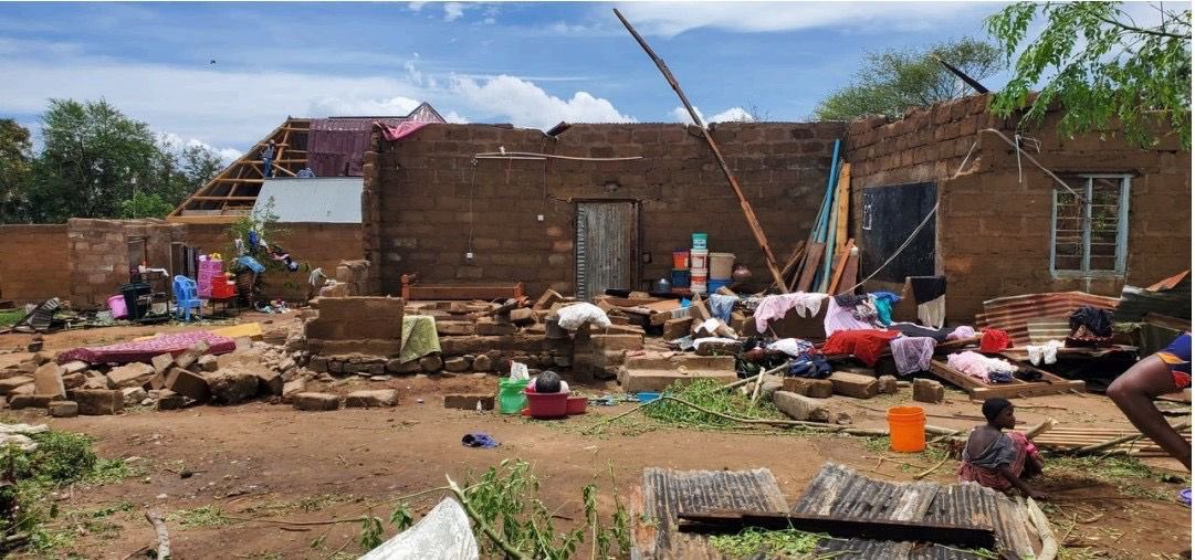 NorAmbTZ's tweet photo. Norway stands in solidarity with Tanzanian🇹🇿 citizens in Morogoro and Mara regions who were affected and displaced by flooding.
Through its support to the @IFRC_DRED Disaster Relief Emergency Fund, 🇳🇴contributed 10% of the relief effort, totaling $46,514.
🇳🇴🤝🇹🇿
#DREFinAction https://t.co/cGojzAFpq3