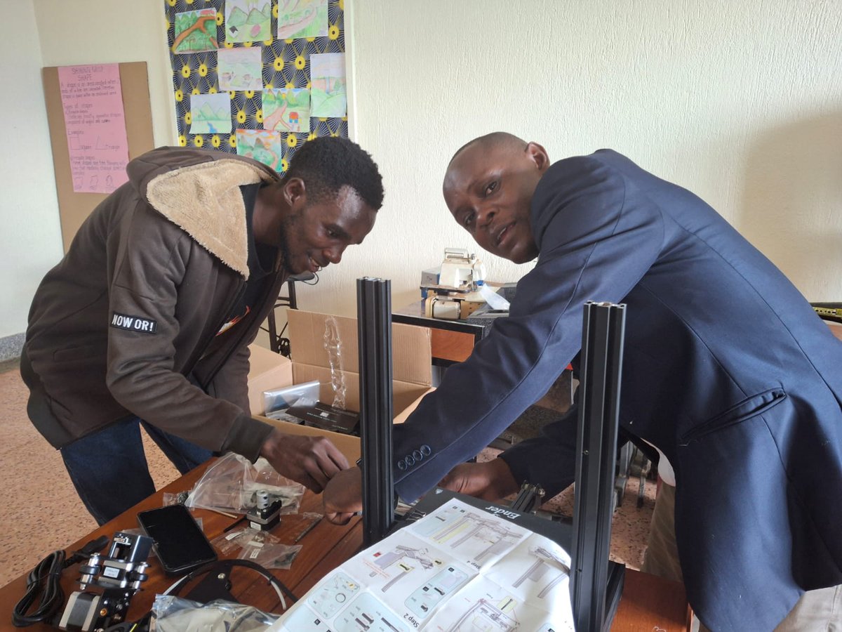 FablabWinam's tweet image. Every great invention was once just an idea dare to create yours today.&quot;

May we all have a productive week ahead!

 #innovationhub #innovation #fablabwinam #fablabnetwork #fablab