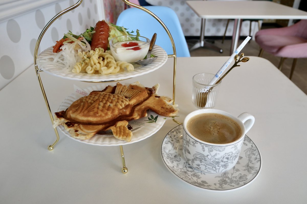 着物にジャンスカコーデ(肩から吊り下げる袴 着物にジャンスカコーデ(肩から吊り下げる袴
