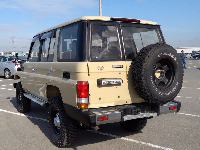 1999年式 ﾗﾝﾄﾞｸﾙｰｻﾞｰ70 ZX HZJ77HV改 距離88,000km 常夏のﾘｿﾞｰﾄｱｲﾗﾝﾄﾞ