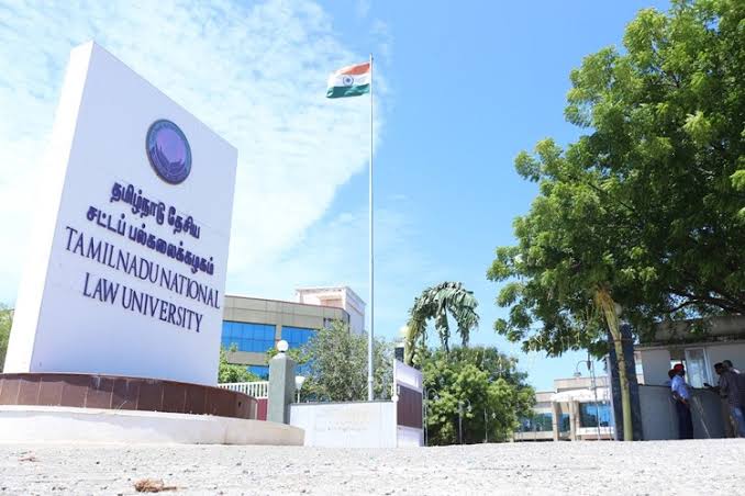 Trichiites's tweet photo. 🌟Tamil University,Thanjavur (1981)
🌟Bharathidasan University, Tiruchirapalli (1982)
🌟T.N. Dr. J Jayalalithaa Fisheries University, Nagapattinam (2012)
🌟TamilNadu National Law University (2012)
🌟Central University of TamilNadu (2009)
🌟Kalaingar University, Kumbakonam (2025) https://t.co/lhSnPHZ6Ly
