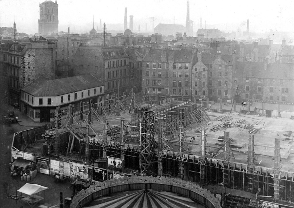 DundeeArchives's tweet image. Dundee City Archives is housed in the Caird Hall building (we are on the floor beneath the main hall). In fact in this photograph from 8th January 1916 you can actually see some of our rooms being built - complete with solid concrete walls. #ArchiveBuildings #Archive30