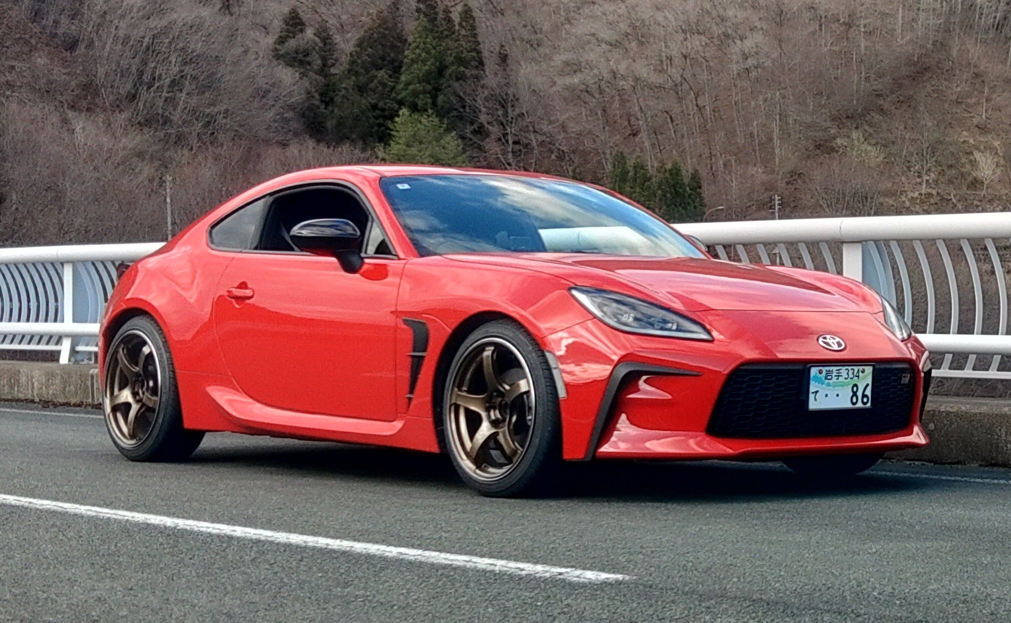 セール】 シンプルスクエア ハンドバッグ 小サイズ