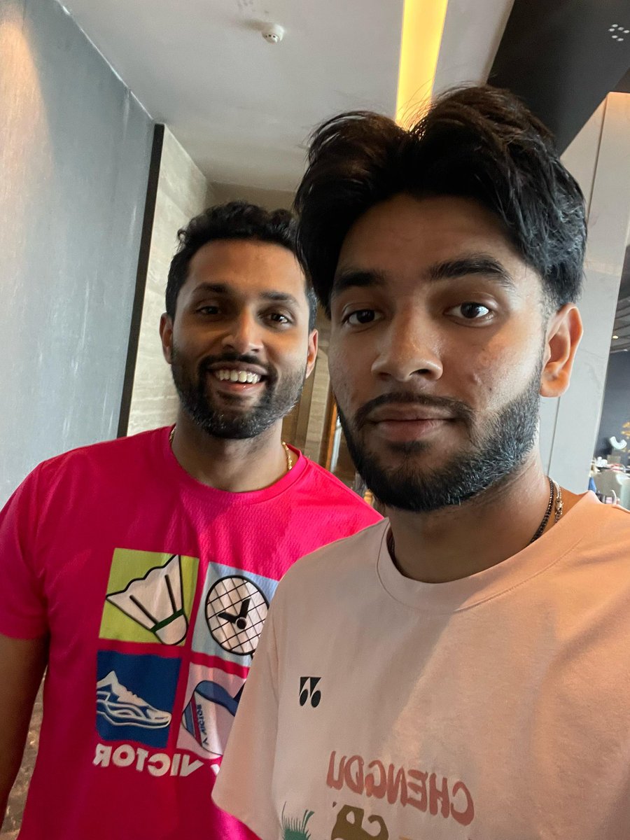 Nadeem Dalvi (@nadeemdalvi34) on Twitter photo What an honour and privilege to meet my childhood hero, Indian and World badminton star, H S PRANNOY at the Sudirman Cup being held in Xiamen, China.
Thank you so much <a href="/PRANNOYHSPRI/">PRANNOY HS</a> for pic! Much appreciated. 🙏🏻🙏🏻
<a href="/BAI_Media/">BAI Media</a>
<a href="/BadmintonEnglnd/">Badminton England</a>
<a href="/BadmintonJust/">Just Badminton</a>
#SudirmanCup2025 What an honour and privilege to meet my childhood hero, Indian and World badminton star, H S PRANNOY at the Sudirman Cup being held in Xiamen, China.
Thank you so much <a href="/PRANNOYHSPRI/">PRANNOY HS</a> for pic! Much appreciated. 🙏🏻🙏🏻
<a href="/BAI_Media/">BAI Media</a>
<a href="/BadmintonEnglnd/">Badminton England</a>
<a href="/BadmintonJust/">Just Badminton</a>
#SudirmanCup2025