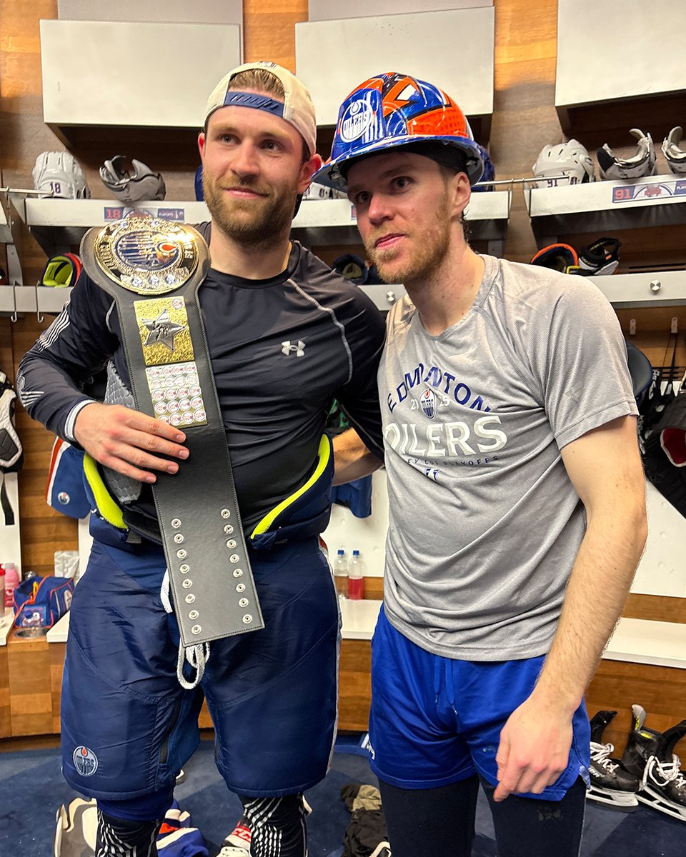 EdmontonOilers's tweet photo. Goodnight, Oil Country 💪👷‍♂️ #LetsGoOilers https://t.co/XGC3Z7TUbL