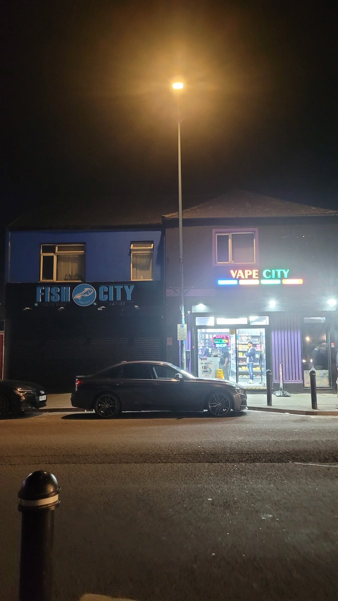 spoookyjack's tweet image. vape city girl and fish city boy