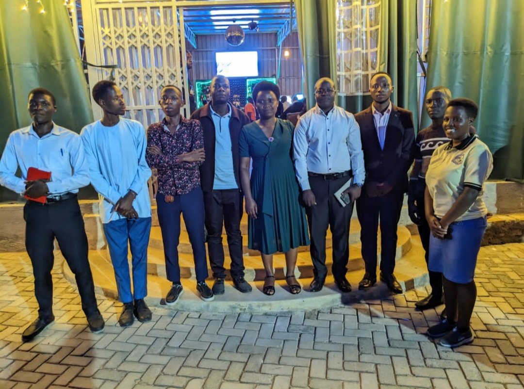 UgBausda's tweet photo. Strengthening the BAUSDA bond! President Paul visited KIUSKA Western Campus at Kituzi Gardens, Bushenyi β thanks to leader Gilbert for hosting us. #Unity #Leadership #Bausda #KIUSKA https://t.co/Hly91fBrkc