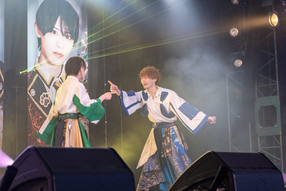 rxww28's tweet photo. リーダーいつもありがとう💚💙 https://t.co/9ijaFAoZi4
