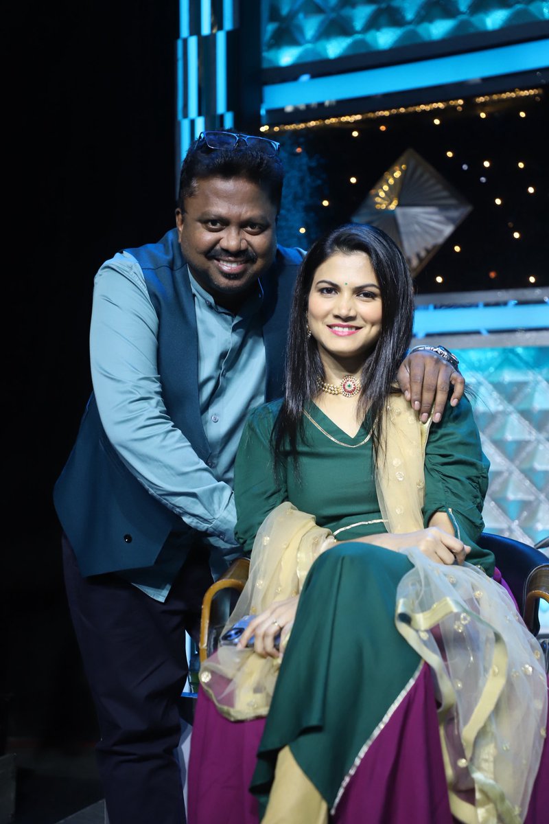 #Day2

Don’t forget to watch #MaharashtrachiHasyaJatra every Monday, Tuesday &amp; Wednesday at 9pm only on <a href="/sonymarathitv/">Sony मराठी</a> 

Cheers 🤟🏻😊

#maharashtrachihasyajatra #mhj #comedy #music #sonymarathi #mytimemyclick #whenIsaycheese #arohimhatre #amirhadkar #musicmylife 🎤🎶🎹