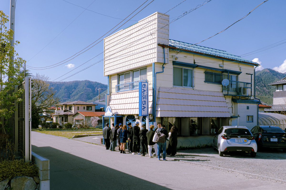 🗻넷플릭스 드라마 핫스팟 투어 다녀온 후기🛸

핫스팟의 배경인 야마나시에서 드라마에 나온 장소들 다 찾아다녀봤어요 ☆ 

올해 본 드라마 중에 제일 재밌게 봐서 투어하는 내내 너무 행복했다 ,,, 전부 다 드라마 속 그대로

↓ 타래에 장소들이랑 좌표 다 남길게요