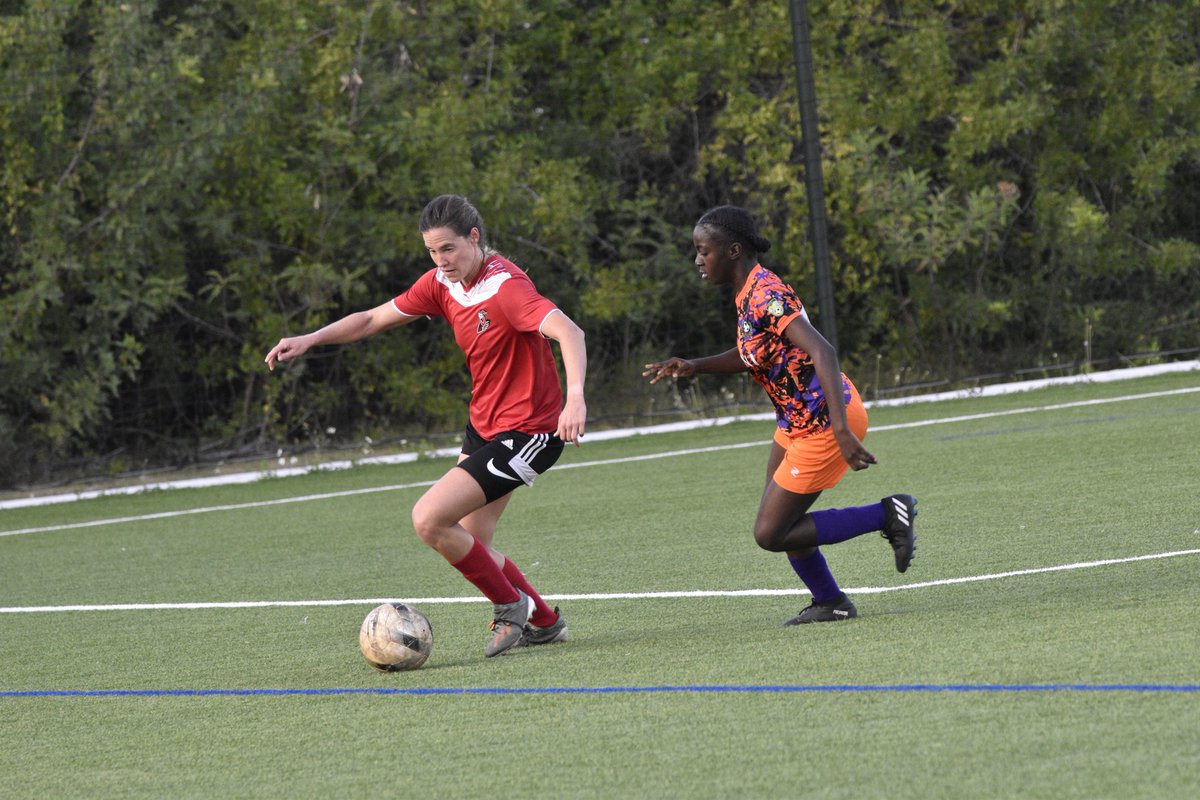 BahamasFootbal1's tweet image. Cavalier F.C. came out strong and secured a 2-0 victory over United F.C. Purple in a powerful Women&apos;s Cup Tie matchup! 💪⚽
#VictoryMode #WomenInSoccer