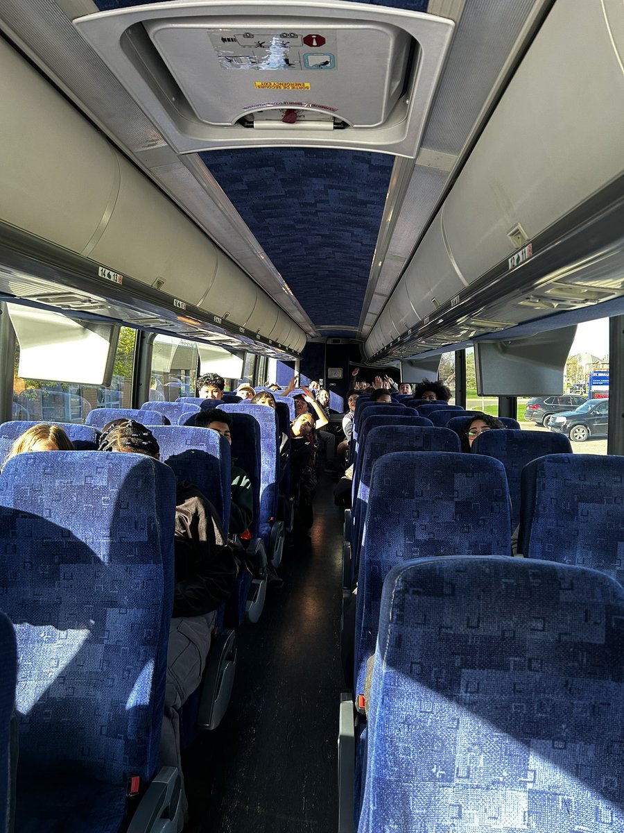 MsDJFlick's tweet photo. And we’re off! Camp Muskoka Bound! @StBernaDPCDSB https://t.co/FYnRwonDuR