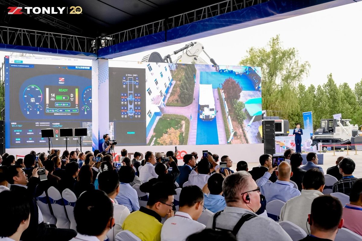 TONLY Heavy tweet media