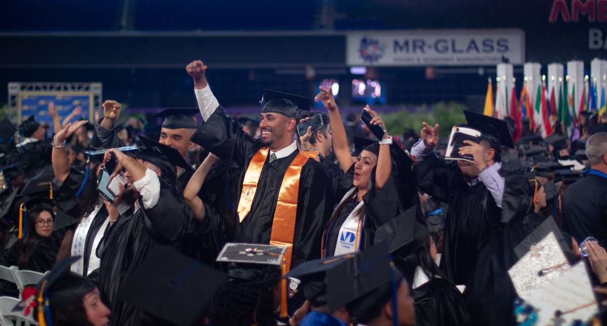 The Reporter (@mdcthereporter) on Twitter photo More than 14,000 <a href="/MDCollege/">Miami Dade College</a> graduates turned their tasselsšSaturday during three commencement ceremonies at loanDepot park.
The air buzzed with excitement as speakers delivered inspiring words, families cheered and graduates danced with joy.
mdcthereporter.com/nearly-14000-g⦠More than 14,000 <a href="/MDCollege/">Miami Dade College</a> graduates turned their tasselsšSaturday during three commencement ceremonies at loanDepot park.
The air buzzed with excitement as speakers delivered inspiring words, families cheered and graduates danced with joy.
mdcthereporter.com/nearly-14000-gā¦