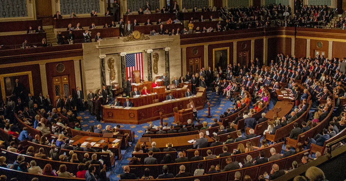 politvidchannel's tweet photo. BREAKING EXCLUSIVE: Congress Calls for Trump to Resign After Video shows Trump partying with Jeffrey Epstein. https://t.co/gIH0YaQtee