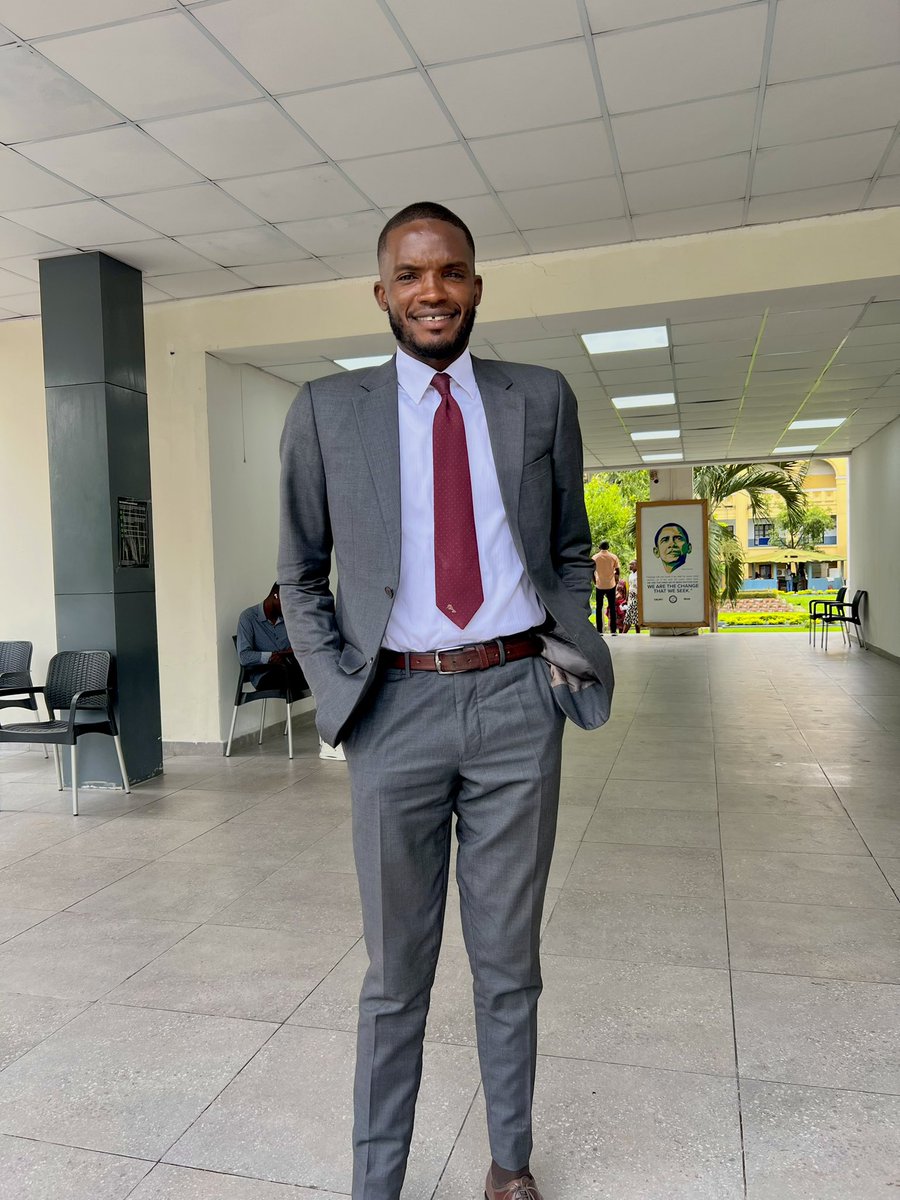 DKazeka's tweet photo. Blue monday is designed by what’s happening last weekend. Red tie 💯 https://t.co/mdYLWQOiED