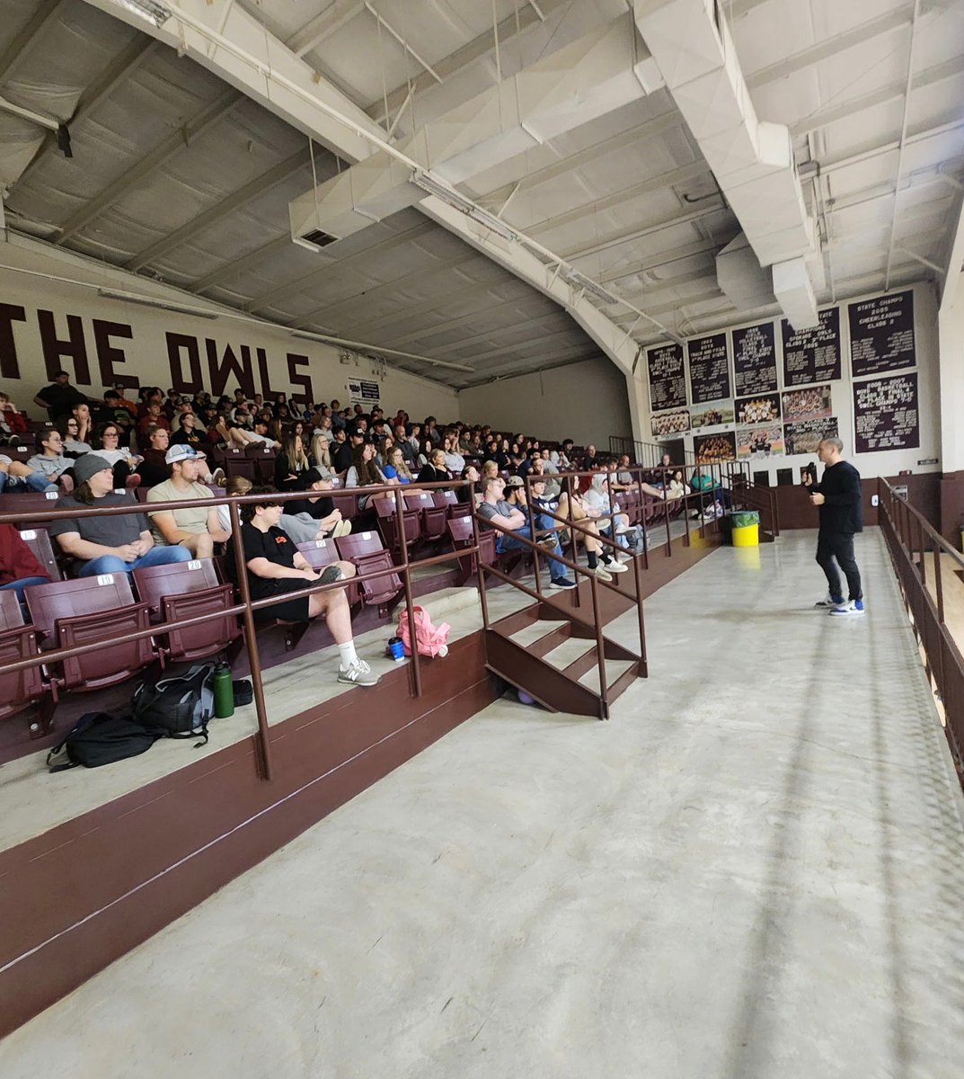 🎤Speaking Tip 🎤

I get asked this question almost every day:

“How do I book more paid speaking engagements?”

My answer is simple — because I’ve lived it myself:

Be willing to speak for free.

Unless you are a celebrity or a former President of the U.S., my opinion is that