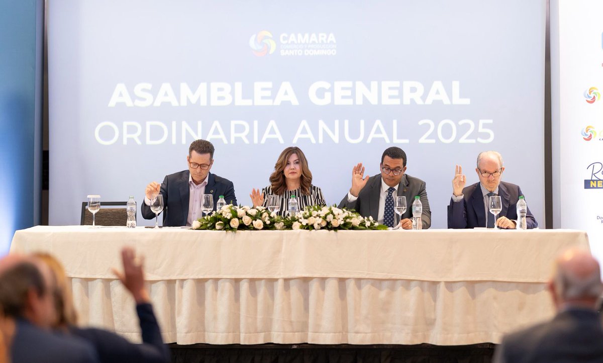 Es un honor iniciar este nuevo ciclo institucional junto a Lucile Houellemont y su equipo directivo. ✨
 
Este nuevo período 2025–2027 Nuestro interés es continuar trabajando por el fortalecimiento institucional, transparencia, eficiencia y ofrecer servicios de alta calidad y