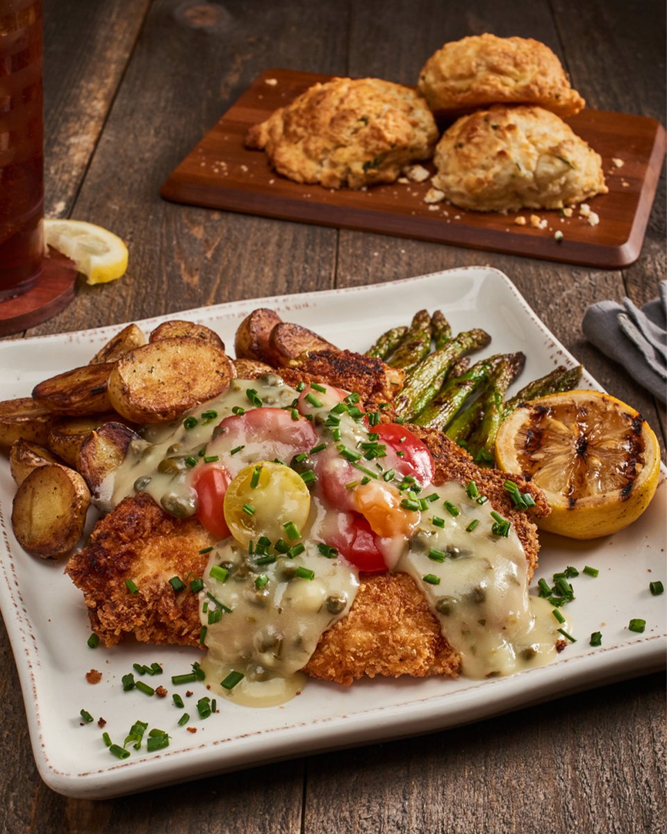 Homecomin' Florida Kitchen (@homecominfl) on Twitter photo If loving our Chicken Paillard is wrong, we don't want to be right! 😍
Buttermilk-brined chicken is pounded thin, hand-breaded, skillet-fried, and topped with lemon butter, garlic & capers to make this HFK dish a true edible masterpiece! If loving our Chicken Paillard is wrong, we don't want to be right! 😍
Buttermilk-brined chicken is pounded thin, hand-breaded, skillet-fried, and topped with lemon butter, garlic & capers to make this HFK dish a true edible masterpiece!