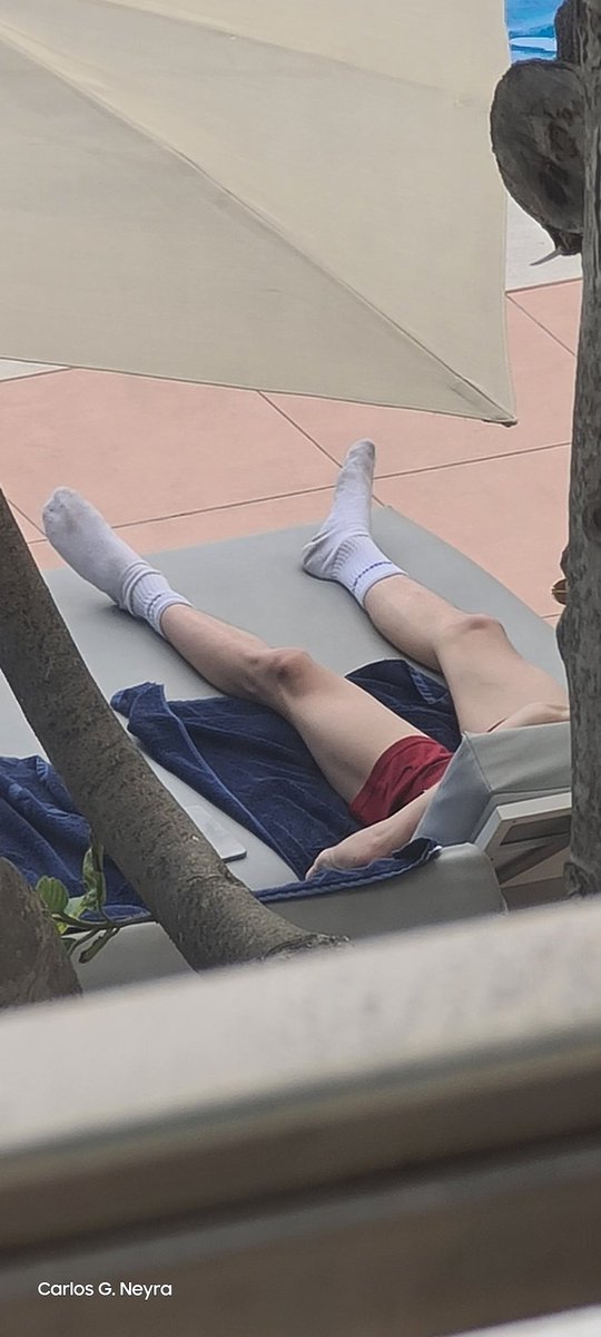 ¿No va a haber #apagon viendo estas atrocidades?. El Sol se ha cabreao...