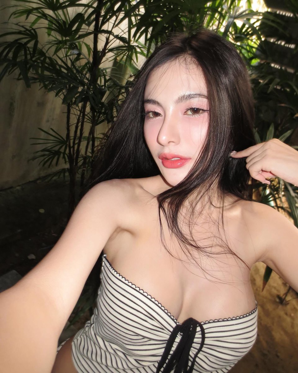 Premyuda04's tweet photo. เกิดมาหน้าก็แบบนี้เลย 😂
#สาวโสด #หาแฟน #ไทย https://t.co/WOQ4zkJW2w