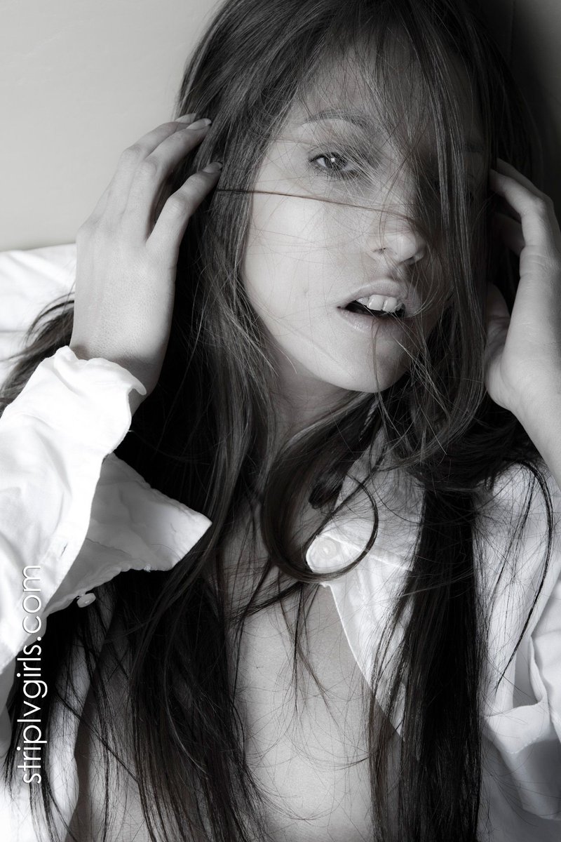 RY (@thedarkness007) on Twitter photo You wouldn't have a case of the Monday's if you woke up next to the <a href="/jennahaze/">Jenna Haze</a> 😍
New items being added (& sold) all the time at ShopJennaHaze.com!
OnlyFans.com/JennaHaze
BlueSky: jennahaze.bsky.social
IG: jennahaze
📸: <a href="/STRIPLVMAG/">STRIPLV MAGAZINE</a> You wouldn't have a case of the Monday's if you woke up next to the <a href="/jennahaze/">Jenna Haze</a> 😍
New items being added (& sold) all the time at ShopJennaHaze.com!
OnlyFans.com/JennaHaze
BlueSky: jennahaze.bsky.social
IG: jennahaze
📸: <a href="/STRIPLVMAG/">STRIPLV MAGAZINE</a>