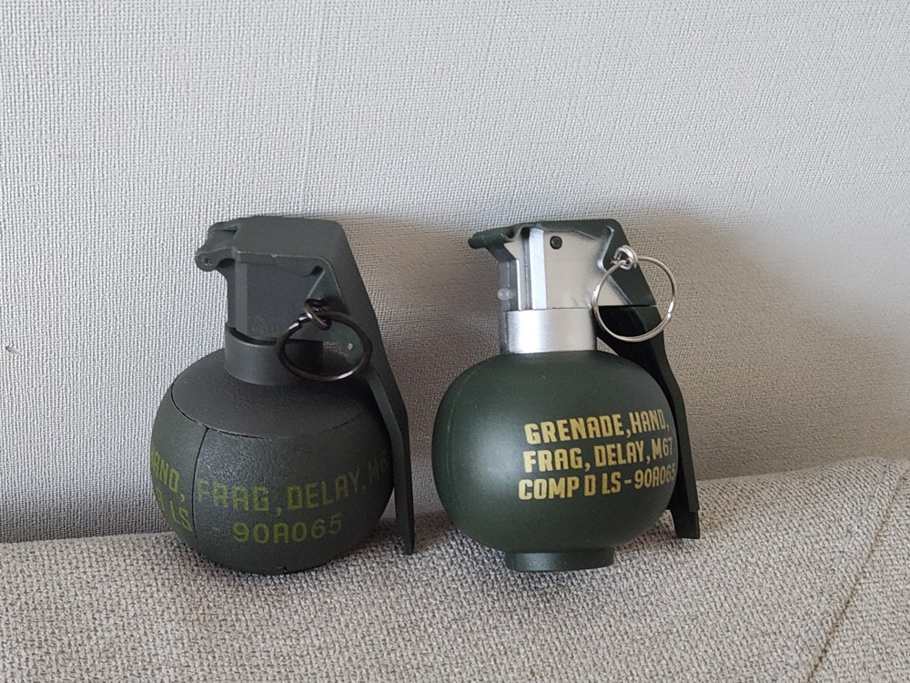 LEMIN79's tweet image. 미치겠네 아들이 제 쿠팡 로그인을 해서 웰컴백 쿠폰 받아서 플라스틱 수류탄을 샀네