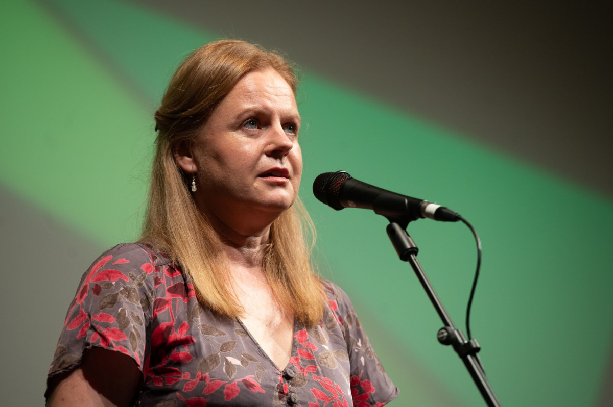 KVIFF's tweet photo. Co si pustí Theodora Remundová?
Herečka a dokumentární režisérka, autorka filmového portrétu Janžurka, doporučuje tři snímky, které by si diváci @KVIFFTV neměli nechat ujít.
👉https://t.co/WEUbDZslqR https://t.co/cHaClCM3OG