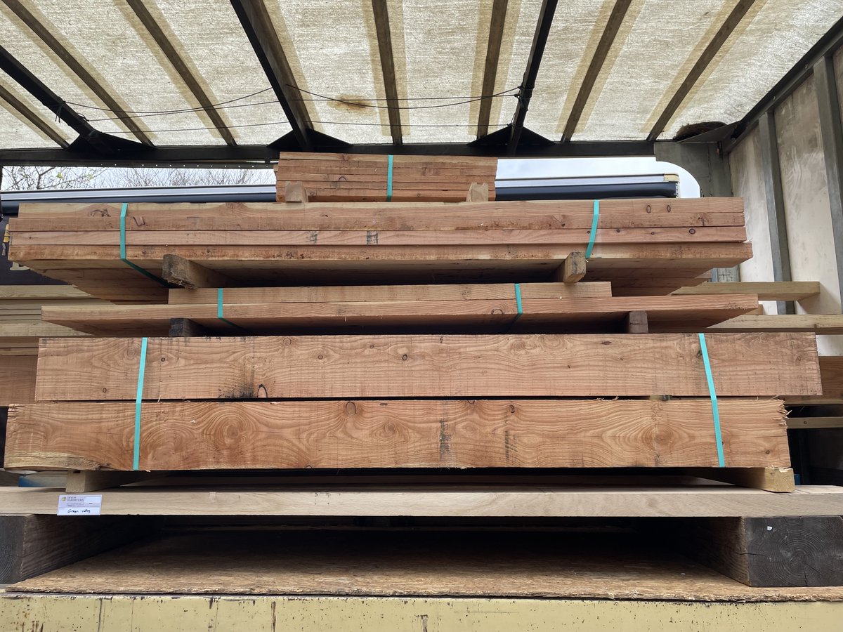 devon_hardwoods's tweet image. 🚛 check out these home-grown Larch beams heading out today to a regular customer for a couple of porches 🔥

Being naturally durable, sustainably sourced and having a naturally aesthetic charm, home-grown softwoods are popular choice for exterior projects🏡

#britishtimber