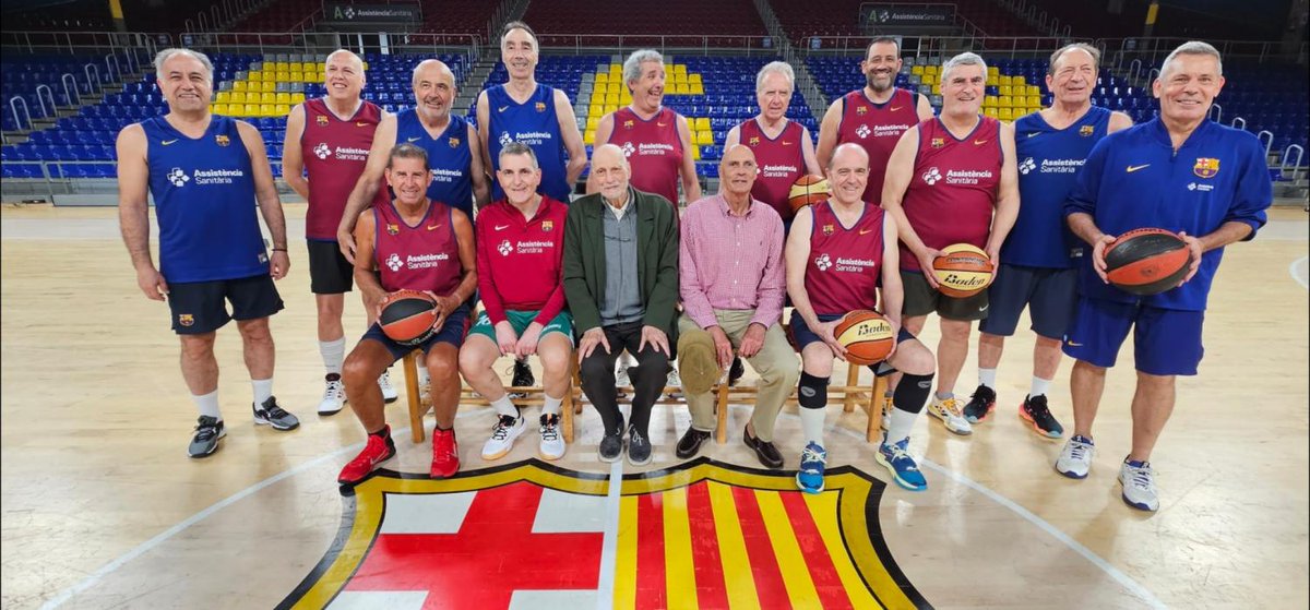 Nou partit-entrenament dels nostres Superveterans!
Entra en la nostra web i assabentat de tot
veteransbasquetfcb.com/partit-entrena…