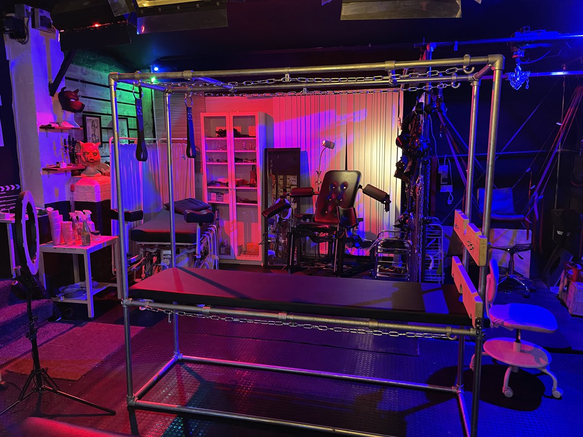 Come explore our studio today ✨ painpalacestudios.co.uk/Booking/