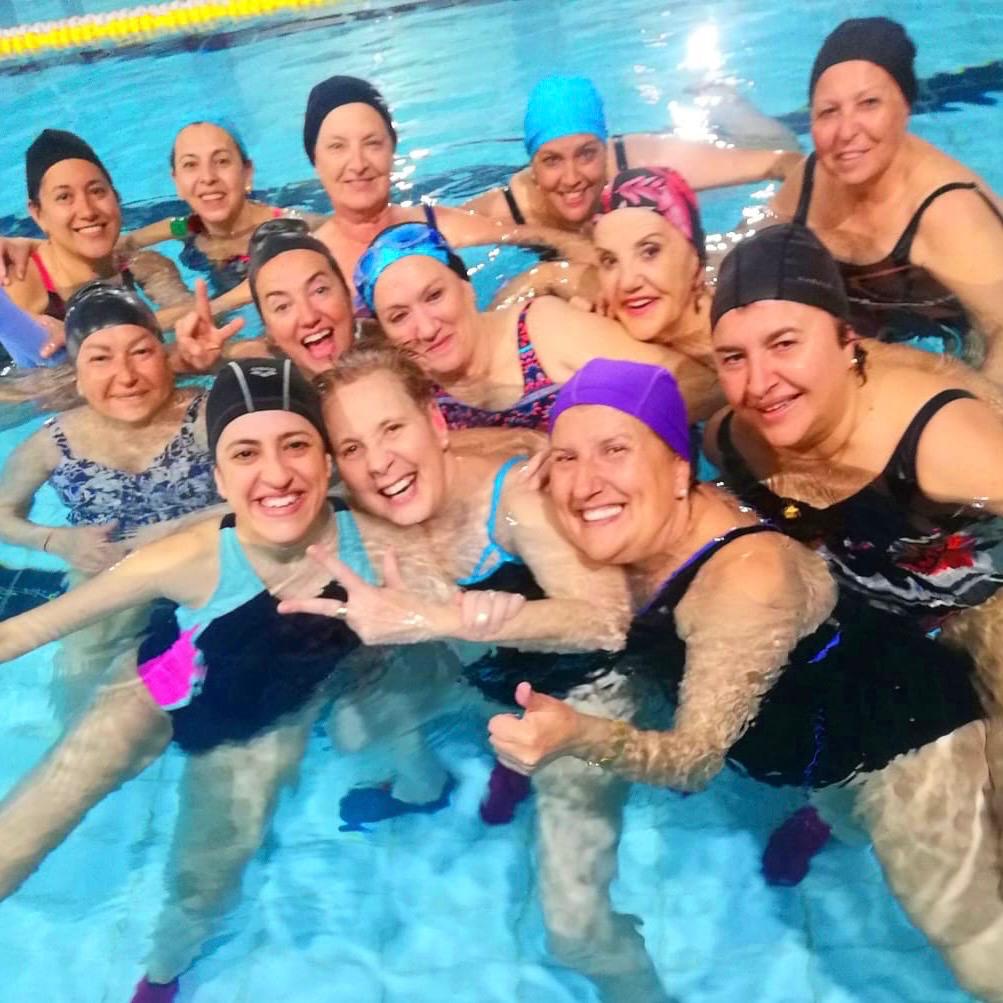 Una vez más queremos agradecer a la Fundación Rafael Bernabeu haber hecho posible que nuestras socias afectadas puedan asistir a la actividad de aquagym que tantos beneficios aporta a su salud.