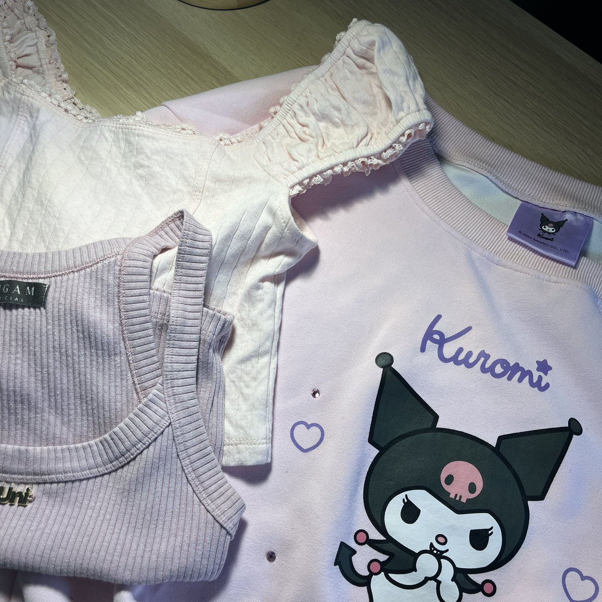 ส่งต่อเสื้อผ้า used 
🌊 ลง 28/04 ( 20:00 )
🌨️ ค่าส่ง1-3 45฿ เกินเหมา50฿
* 🍀รี + ฟอล *
ขอคนพร้อมโอน f เล่นประจาน , block 💀
 ig stylist vgh cintage duex villie sunfab

#ส่งต่อเสื้อผ้า #ส่งต่อเสื้อผ้ามือสอง   #cintageshop #vghbkk #stylistshop #ส่งต่อเสื้อผ้า #โล๊ะตู้ #ส่งต่อ #duex