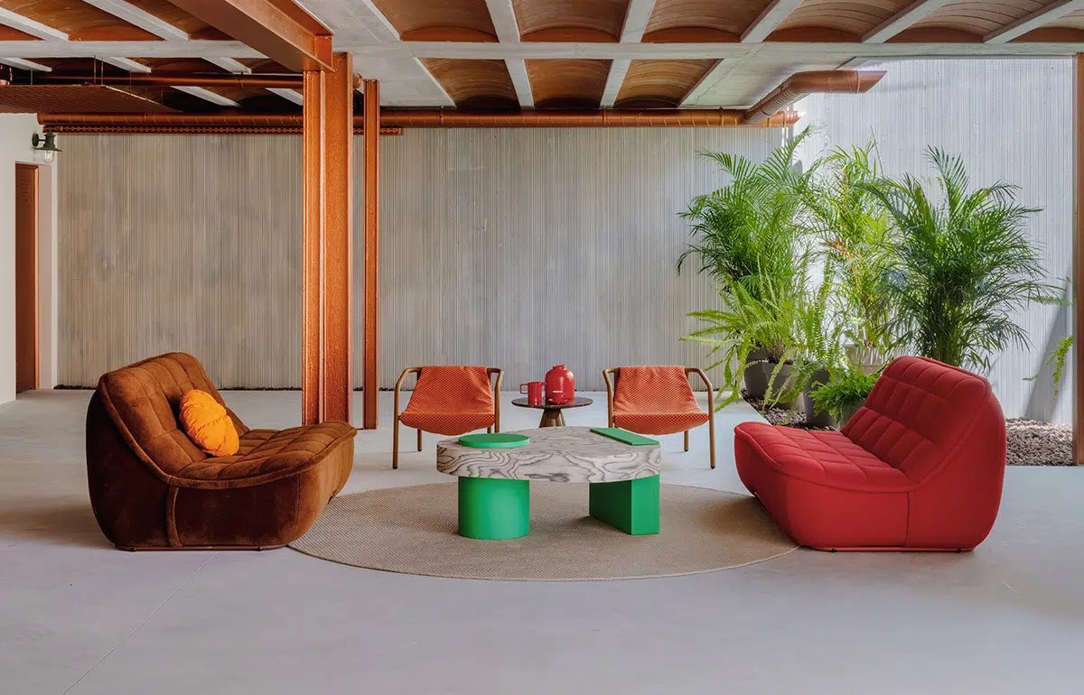 The Sancal Vibe sofa and Bold coffee table are a dynamic duo, designed to create a modern and inviting living space.
More at lomuarredi.com
#furniture #furnituredesign #interiordesign #homedesign #shoppingonline #bestprice #lomuarredi