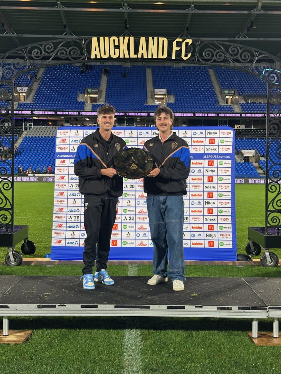 Proud Mum and Dad.
congratulations to all involved.💙🖤