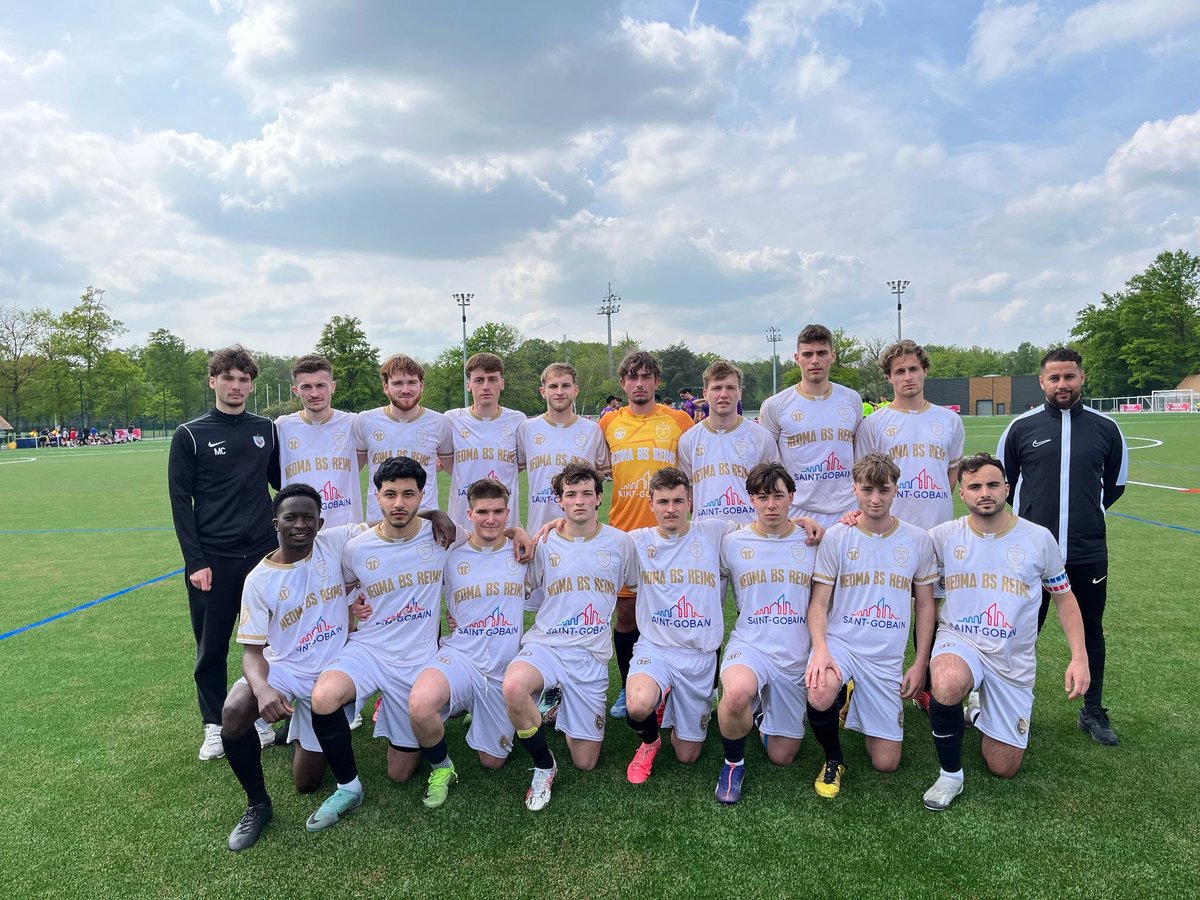 Dorian Zerroudi (@dzerroudi) on Twitter photo 🏆 La Saint-Gobain Football Cup 2025 a livré son verdict !
⚽ Écoles de commerce :
- Championnes : <a href="/HECParis/">HEC Paris Business School</a>
- Champions : <a href="/NEOMAbs/">NEOMA Business School</a> (campus de Reims)
⚙️ Écoles d’ingénieurs :
- Championnes : <a href="/insadelyon/">INSA Lyon</a> (pour la 3ᵉ année consécutive !)
- Champions : <a href="/insadelyon/">INSA Lyon</a> 🏆 La Saint-Gobain Football Cup 2025 a livré son verdict !
⚽ Écoles de commerce :
- Championnes : <a href="/HECParis/">HEC Paris Business School</a>
- Champions : <a href="/NEOMAbs/">NEOMA Business School</a> (campus de Reims)
⚙️ Écoles d’ingénieurs :
- Championnes : <a href="/insadelyon/">INSA Lyon</a> (pour la 3ᵉ année consécutive !)
- Champions : <a href="/insadelyon/">INSA Lyon</a>