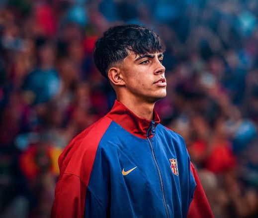 Hamza8Barca's tweet photo. Everyone’s shocked watching this Barça team. Wait until they watch him in this squad. 😂 https://t.co/DY7LNOHboB