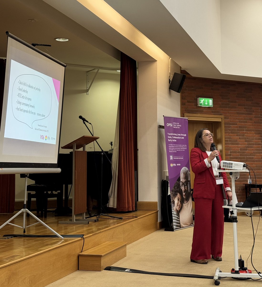 Rachel Jones, CEO of <a href="/OneKnowsley/">One Knowsley</a>, kicks off the event emphasising the vital role of the VCFSE sector in reimagining public services. “We are the social innovators” #PublicServiceReform #VS6